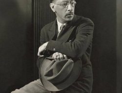 Igor Stravinsky: Komposer Revolusioner yang Mengguncang Dunia Musik Klasik