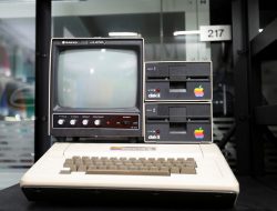 Sejarah Komputer: Dari Mesin Hitung Sederhana Hingga Teknologi Modern